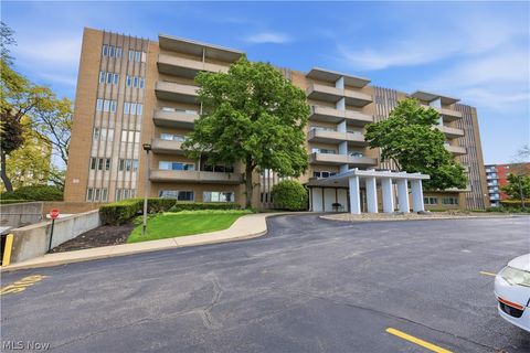 3167 Linden Road Unit 201, Rocky River, OH 44116 - #: 5208838