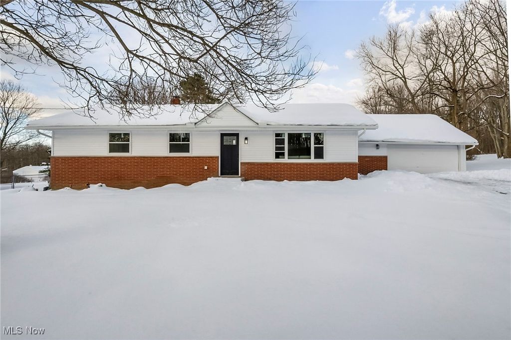 Photo of 9021 Billings Road, Kirtland, OH 44094 (MLS # 5184246)