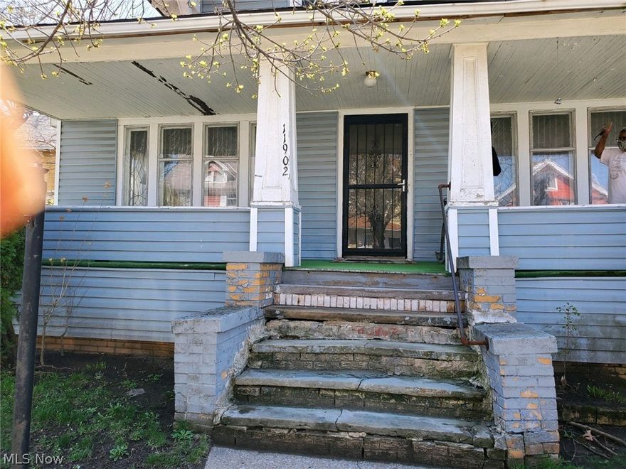 Two-bedroom ranch with living room, nice dining room, open front porch and appliances.
24 hours notice. "As Is". Needs work. Seller will credit $3,000 to buyer (through escrow) at closing !!!