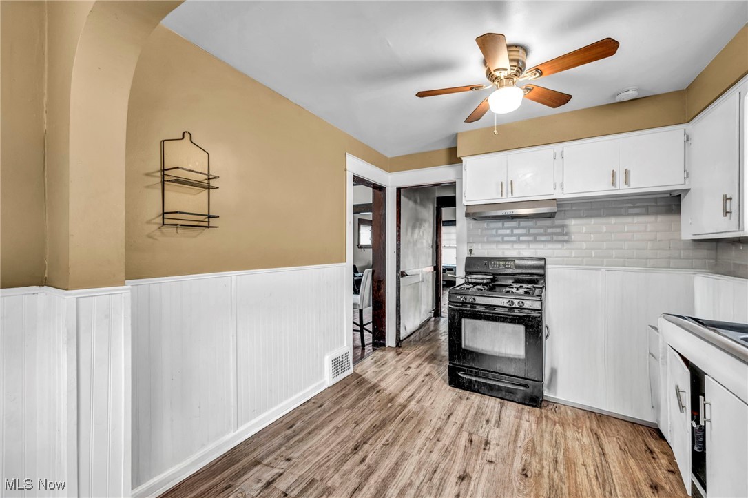 15421 Parkgrove Avenue, Cleveland, Ohio image 9