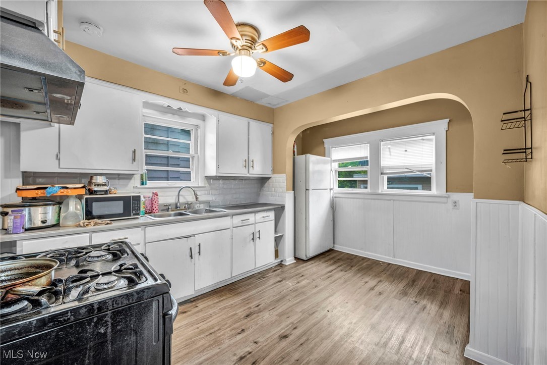 15421 Parkgrove Avenue, Cleveland, Ohio image 8