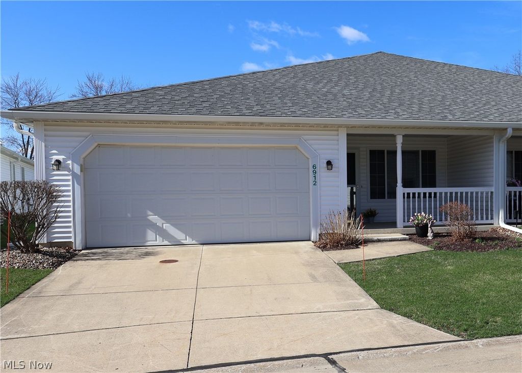 Photo of 6912 Paradise Way, North Ridgeville, OH 44039 (MLS # 5193125)