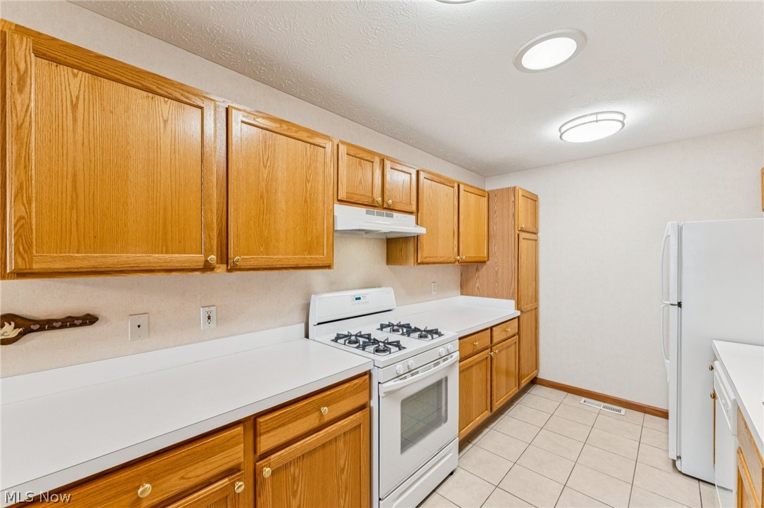 Cottages/Savannah Condos - Residential