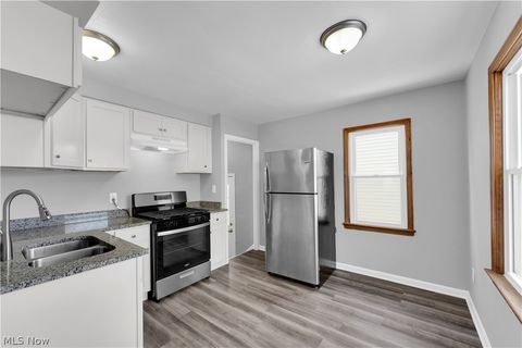 Tiny photo for 14028 Rockside Road, Maple Heights, OH 44137 (MLS # 5187713)