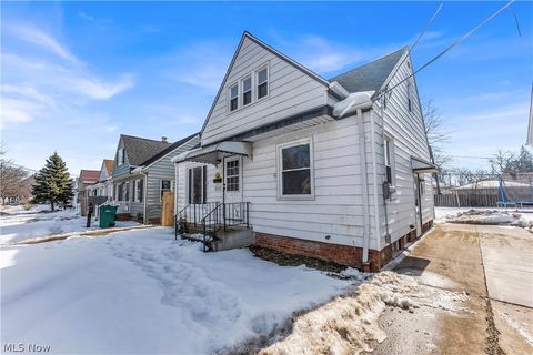 Tiny photo for 14028 Rockside Road, Maple Heights, OH 44137 (MLS # 5187713)