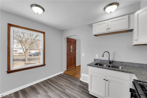 Tiny photo for 14028 Rockside Road, Maple Heights, OH 44137 (MLS # 5187713)