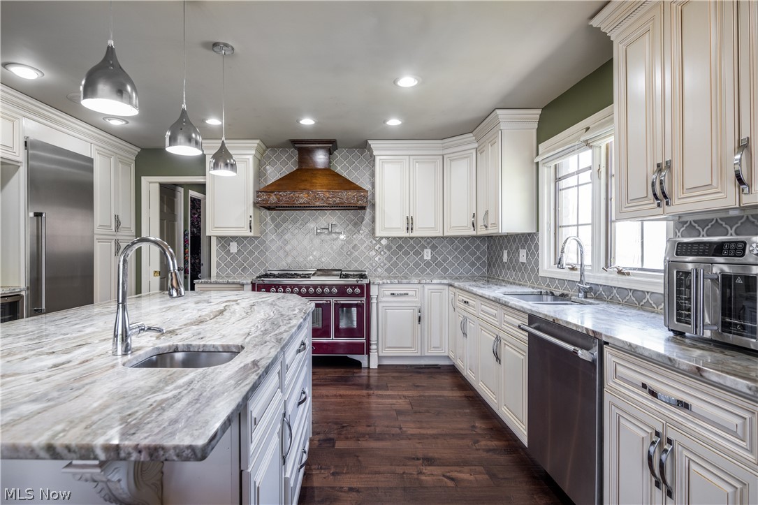 Hemlock Falls Sub - Residential