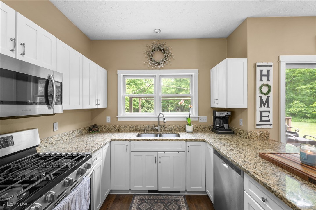 Country Oaks - Residential