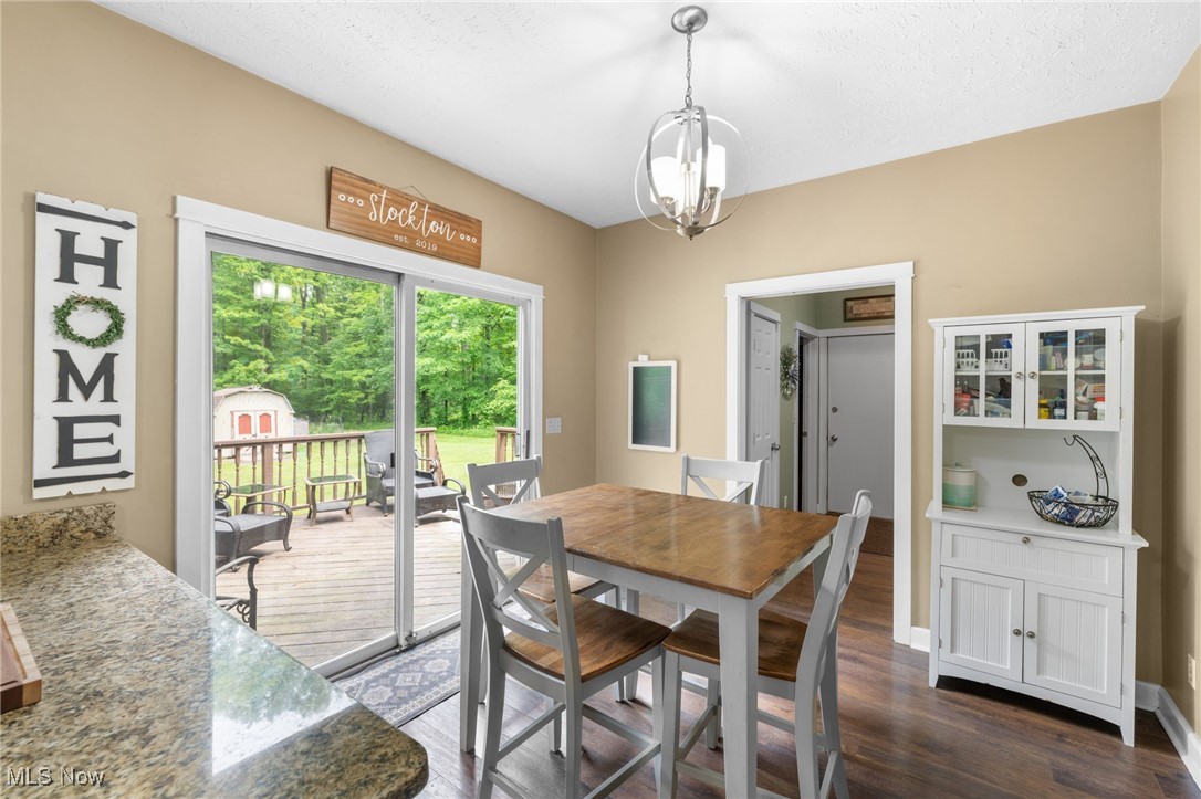 Country Oaks - Residential