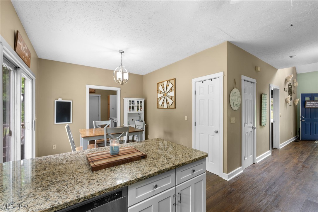 Country Oaks - Residential