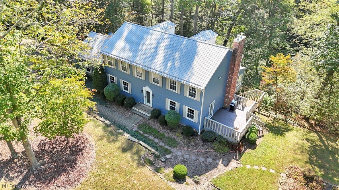 557 Hillsdale Drive