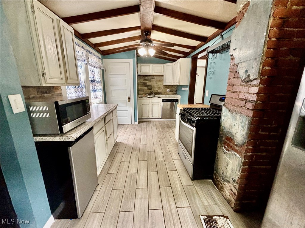 Akron, Ohio 44310, United States, 3 Bedrooms Bedrooms, ,2 BathroomsBathrooms,Residential,Active,163612