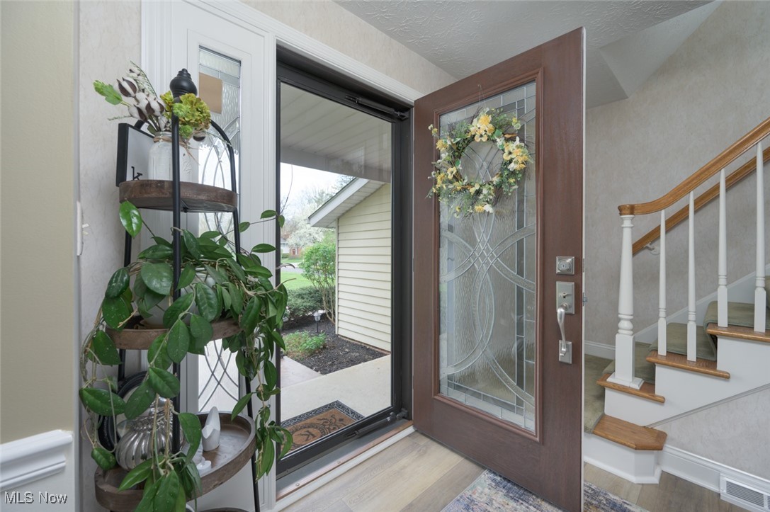 6352 Creekside Trail, Solon, Ohio image 6