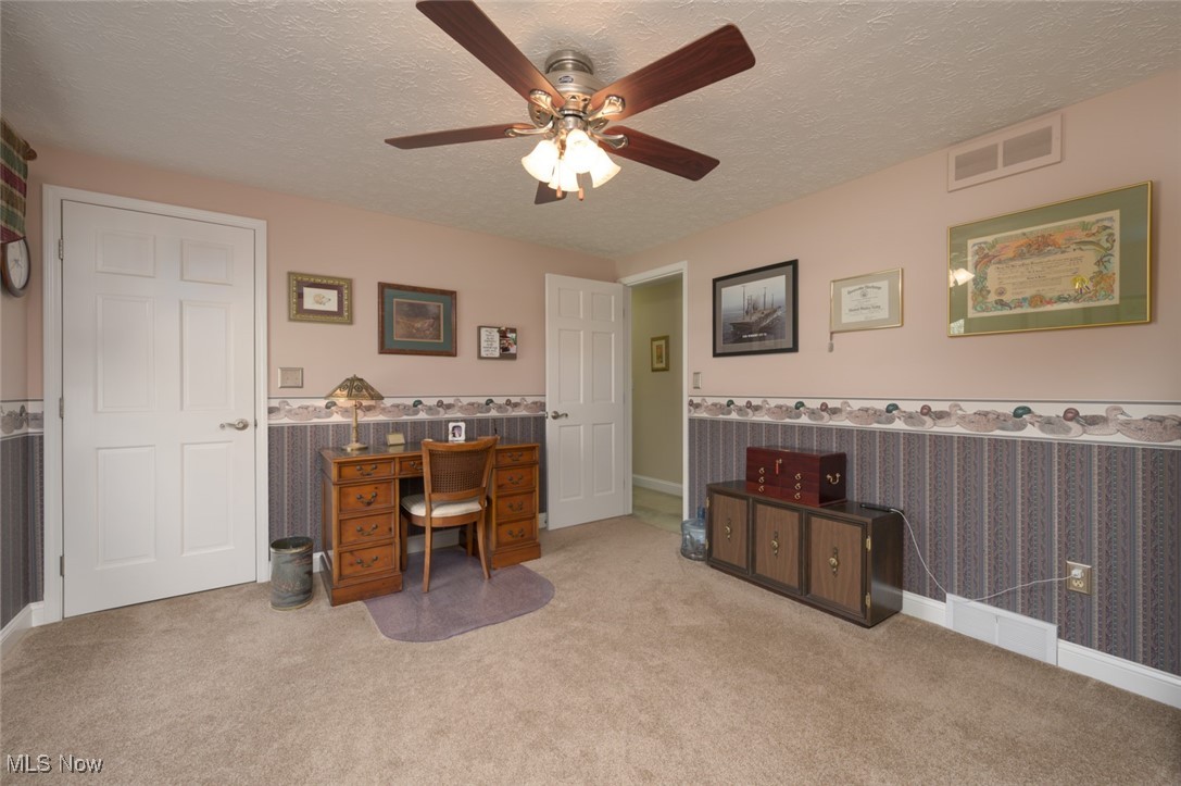6352 Creekside Trail, Solon, Ohio image 30