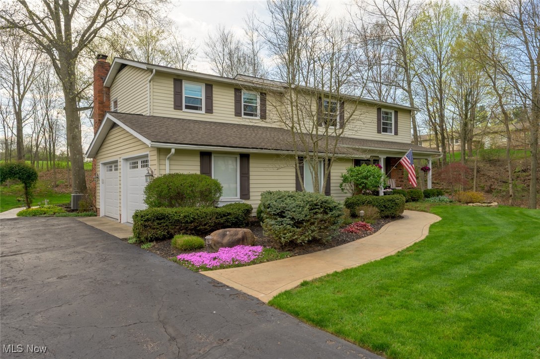 6352 Creekside Trail, Solon, Ohio image 2