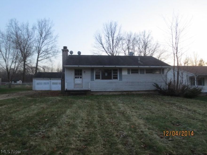 Three bedroom ranch, hardwood floors, fireplace, full basement, 1 car detached garage. Must have mold disclosure signed prior to entering home.