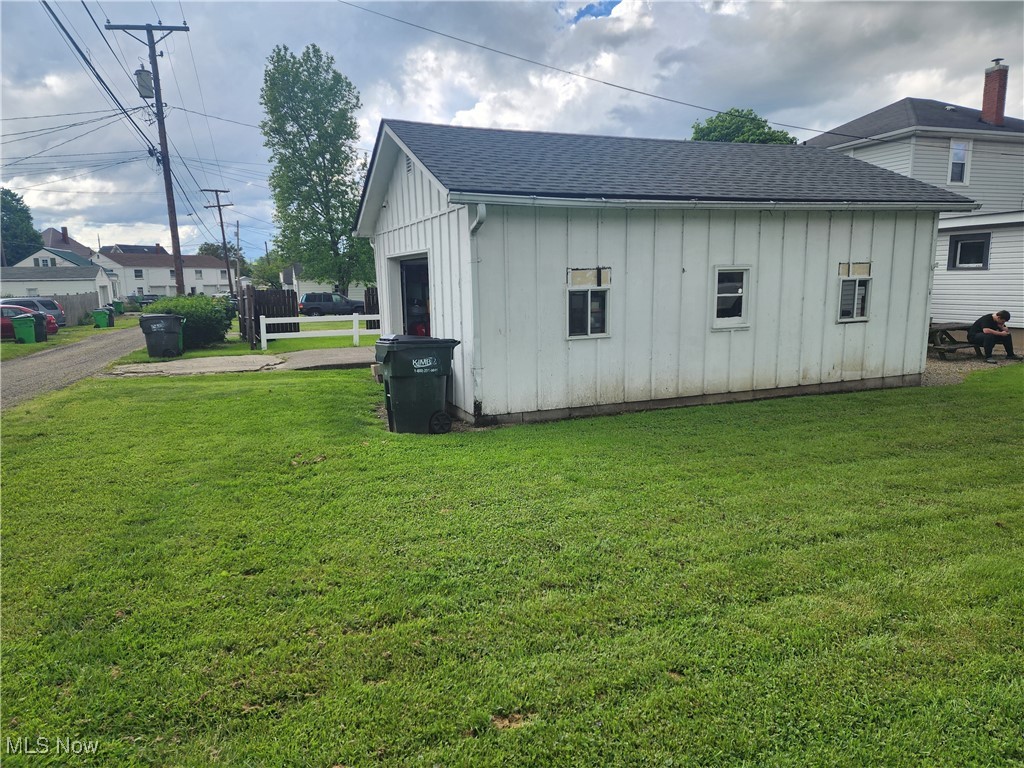 1327 Orange Street, Coshocton, Ohio image 27