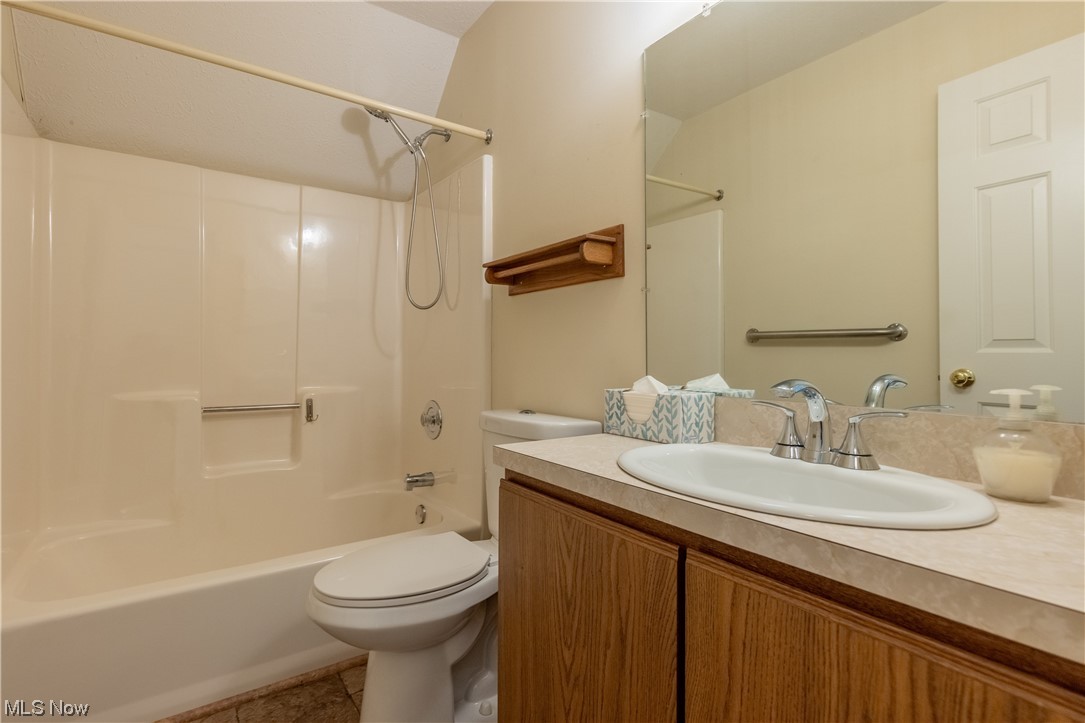 Bayberry Ln - Residential