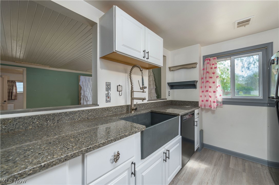 Vineyard Beach - Residential