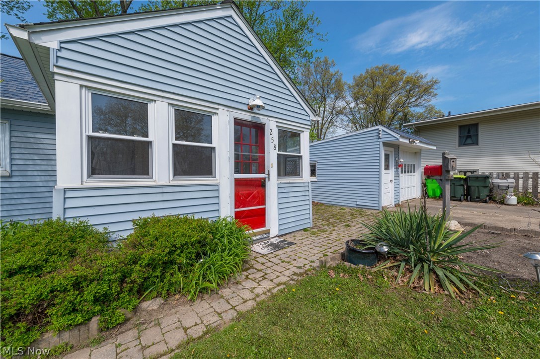 Vineyard Beach - Residential