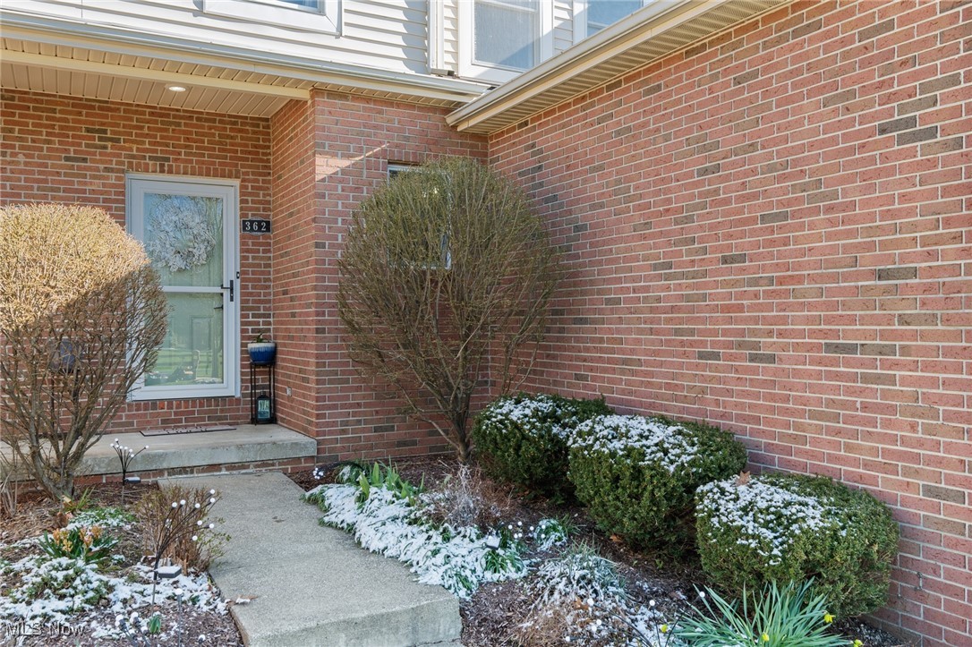 362 Lazzaro Boulevard, Broadview Heights, Ohio image 4