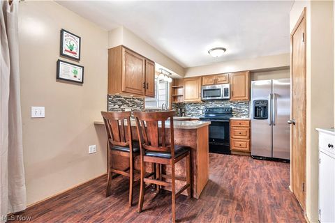 Tiny photo for 586 23rd Street NW, Massillon, OH 44647 (MLS # 5187508)