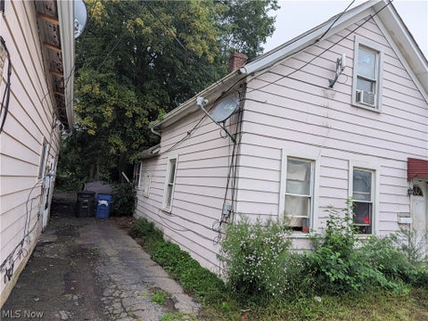 Tiny photo for 3812 E 54th Street, Cleveland, OH 44105 (MLS # 5254696)