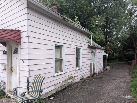 Tiny photo for 3812 E 54th Street, Cleveland, OH 44105 (MLS # 5254696)