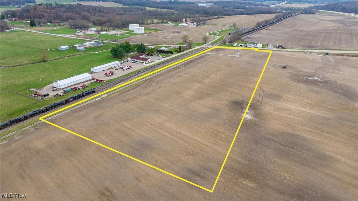 9360 Blackrun Road, Frazeysburg, Ohio image 2