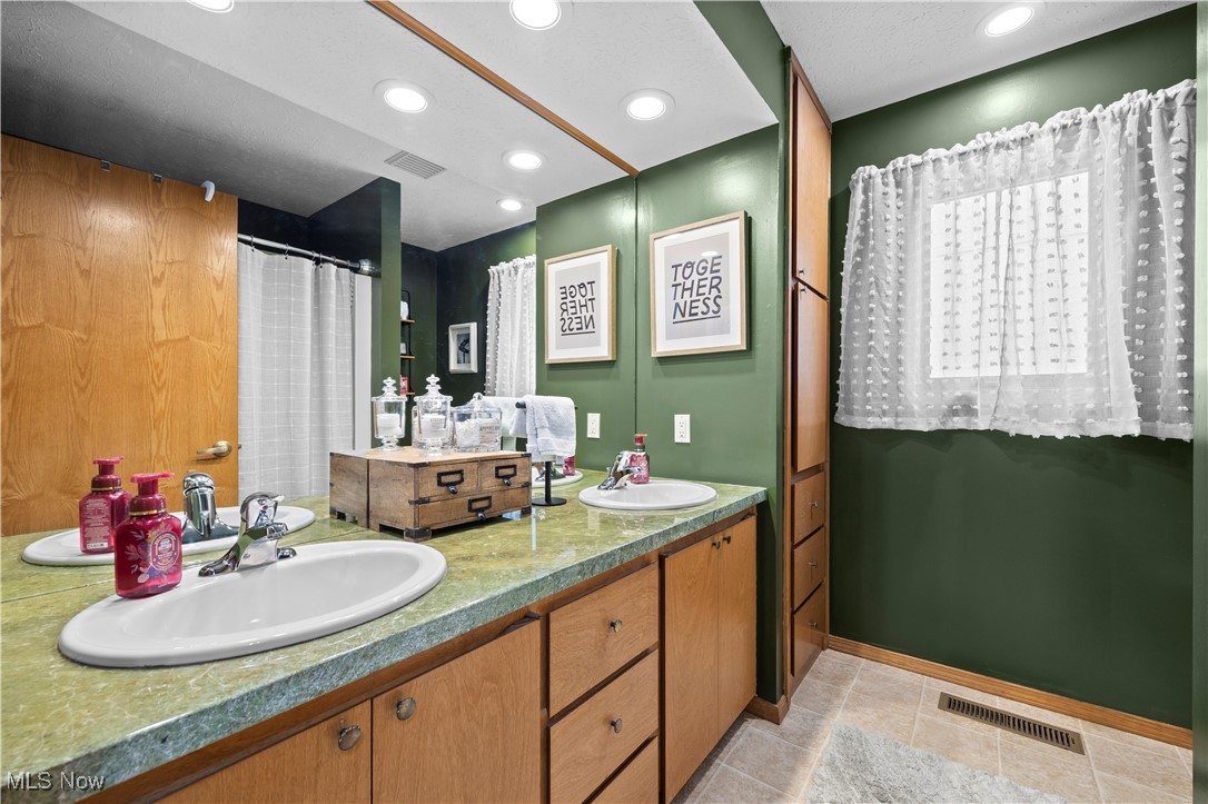 Ridgefield Homes Sub - Residential