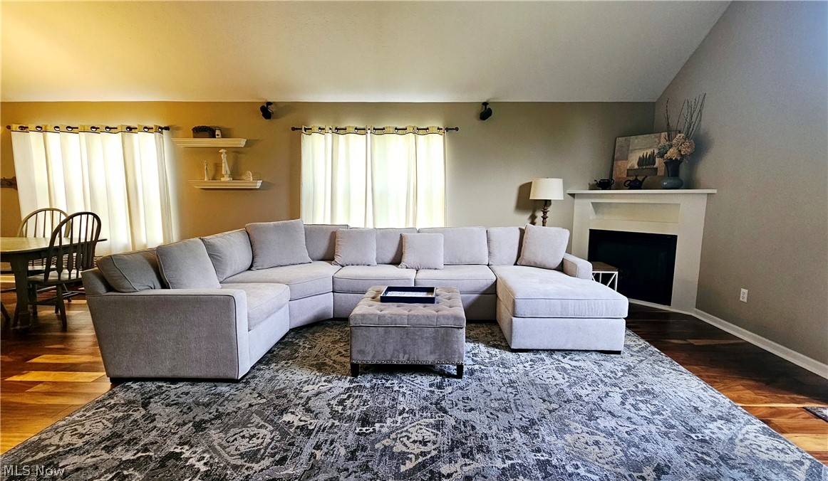 Woods/Windsor Pointe Ph I - Residential