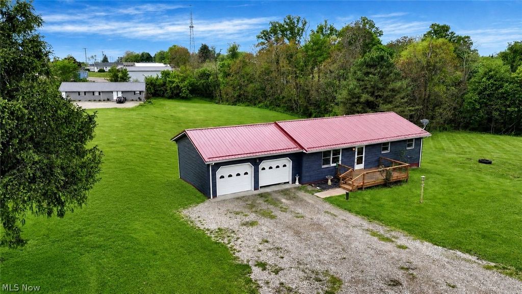 Photo of 2397 Adamsville Road, Zanesville, OH 43701 (MLS # 5206496)