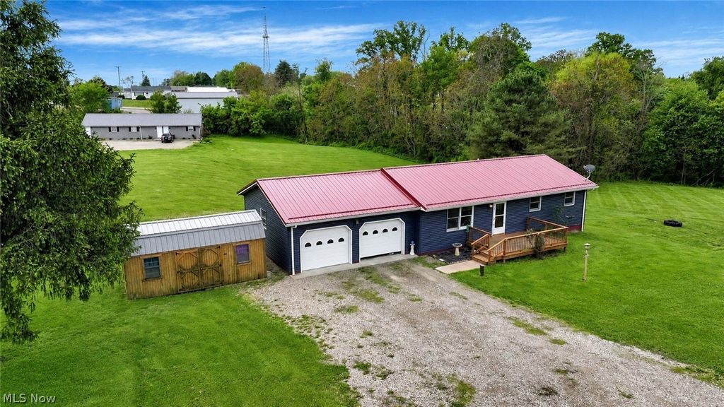Photo of 2397 Adamsville Road, Zanesville, OH 43701 (MLS # 5206496)