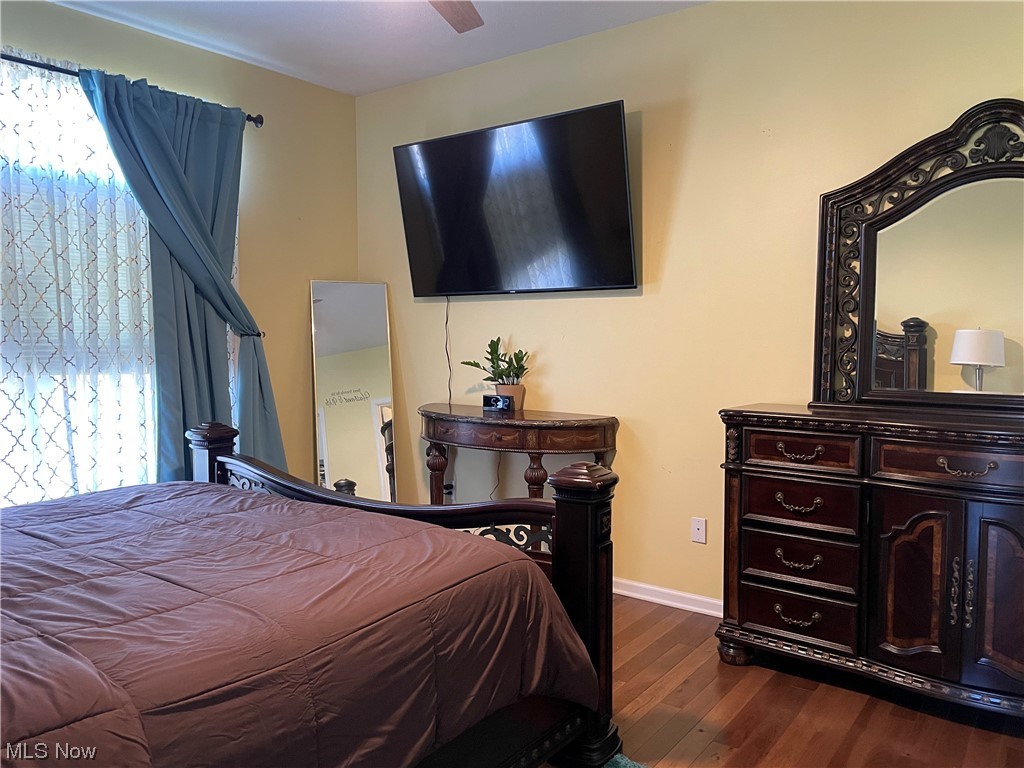 Hillshire Woods Condos Condo - Residential