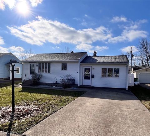 Homes For Sale - 2130 E 44th Street<br/> Ashtabula County, Ashtabula, OH 44004