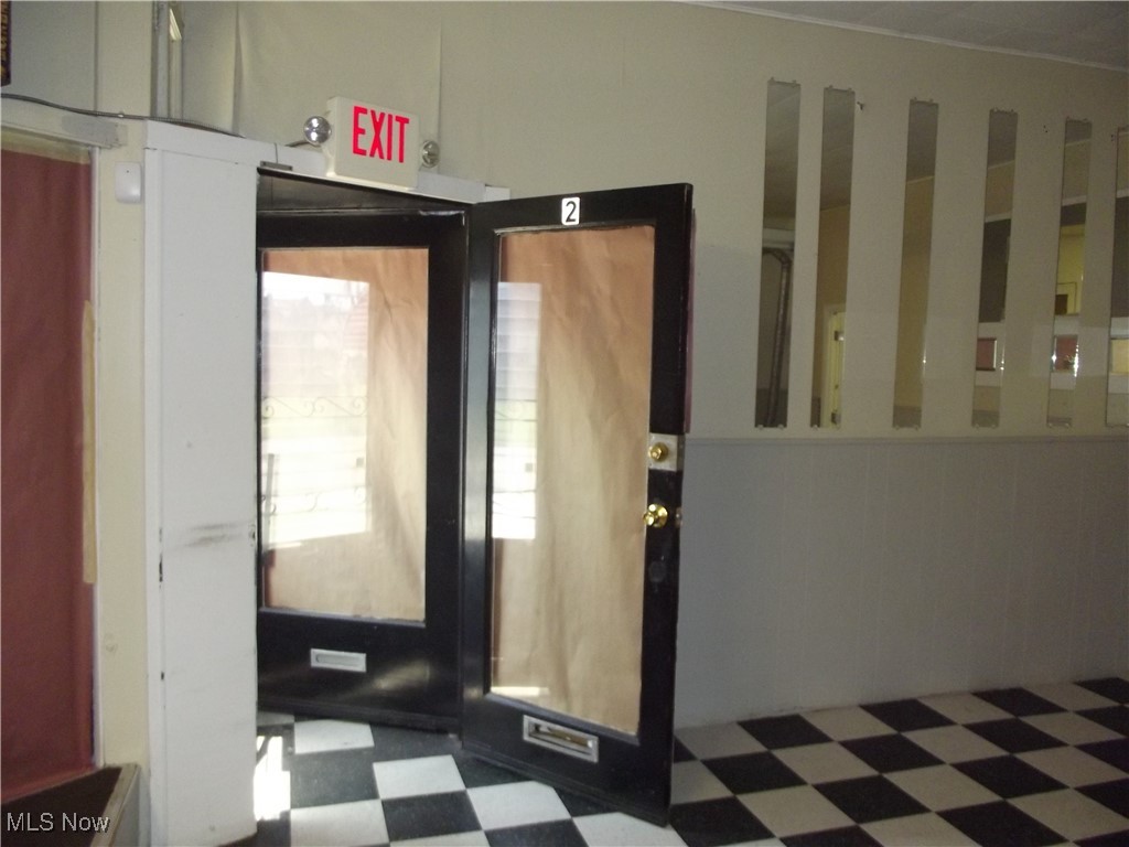 Philip Raimers 02 - Commercial Sale