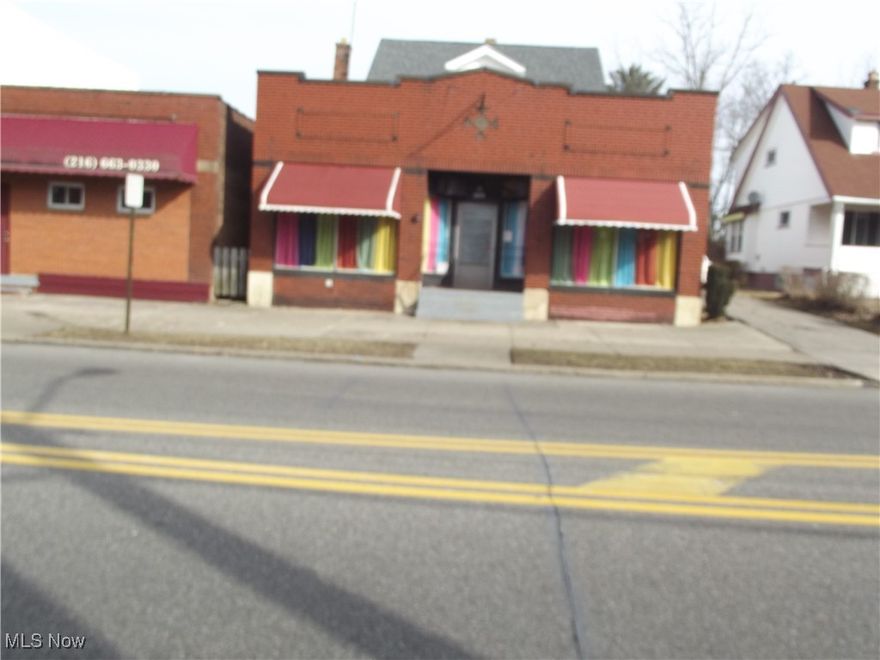 This property has two store fronts and a three bedroom vinyl sided colonial house with formal dining, large eat-in kitchen, great room with fireplace each unit has its separate basements, all on the same lot, 2 car garage 50X175 feet deep lot. Previous use has been barber shop, beauty solon, and daycare, ideal opportunity to provide business and living quarters all in one. Triple net lease turnkey ready.