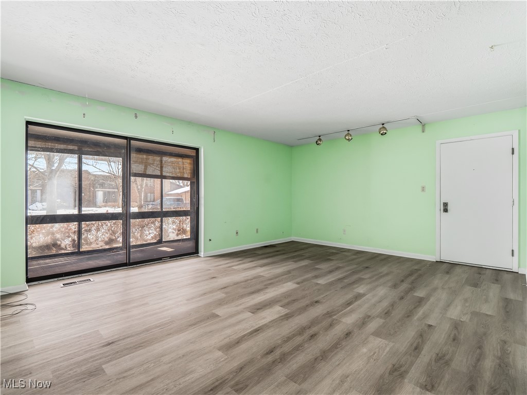 Woodscape Condo - Residential