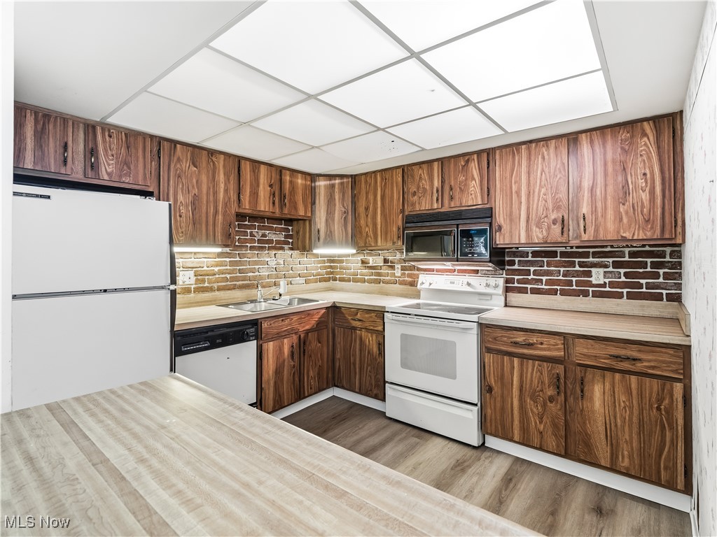 Woodscape Condo - Residential