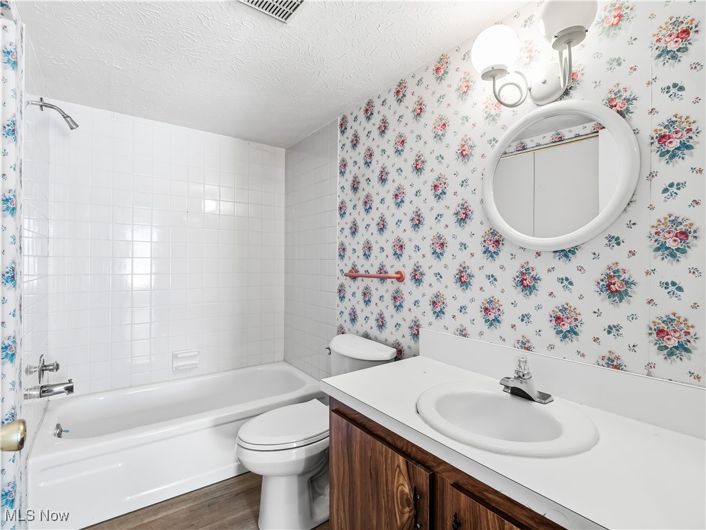 Woodscape Condo - Residential