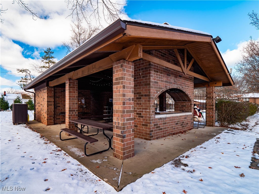 Woodscape Condo - Residential