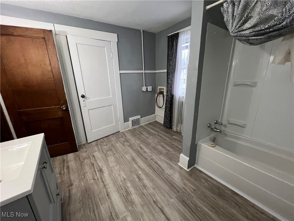 City/Canton - Residential Income