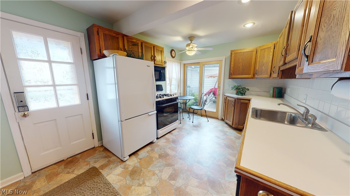 Carl G Grace I & L E Luikarts - Residential