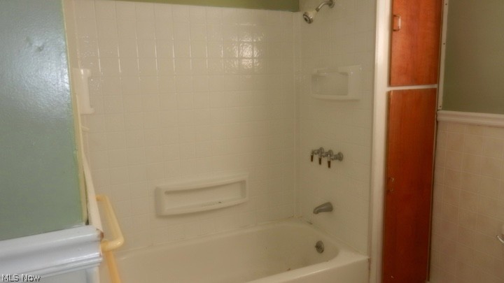 Joseph H Storers - Residential Income