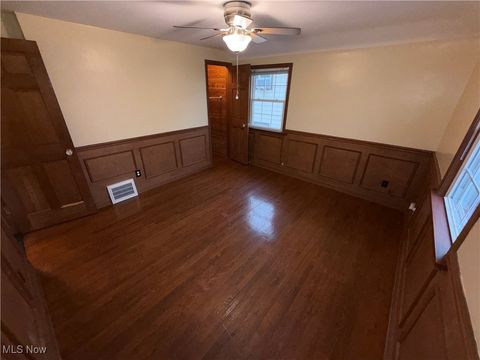 Tiny photo for 4923 E 109th Street, Garfield Heights, OH 44125 (MLS # 5180185)