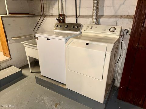 Tiny photo for 4923 E 109th Street, Garfield Heights, OH 44125 (MLS # 5180185)