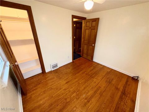 Tiny photo for 4923 E 109th Street, Garfield Heights, OH 44125 (MLS # 5180185)