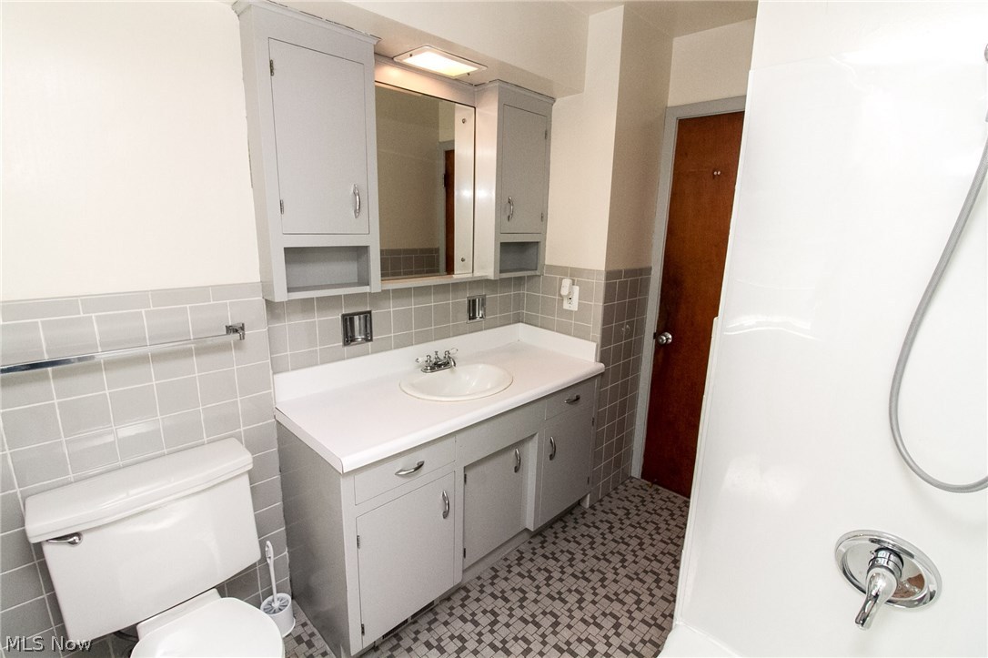 Mayfields/Belvoir Blvd - Residential