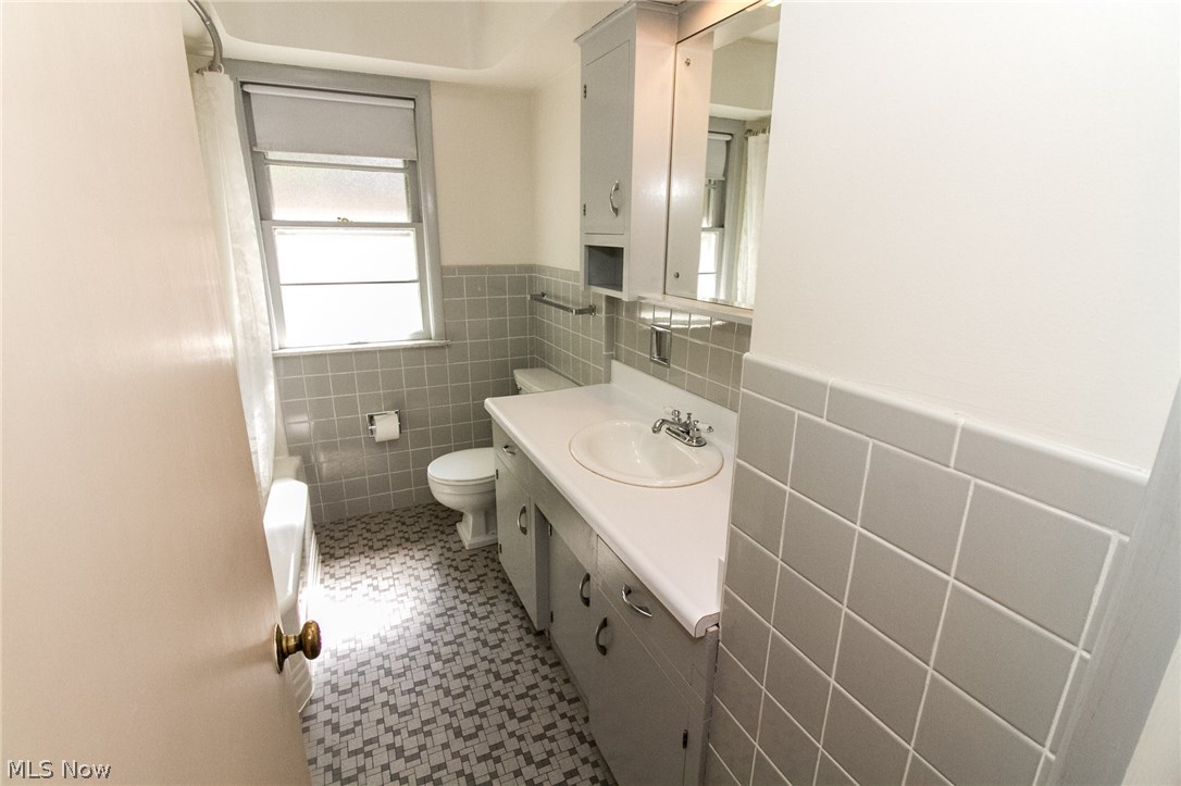 Mayfields/Belvoir Blvd - Residential