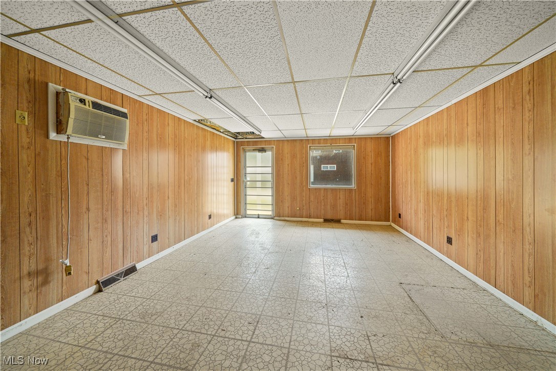 Bellevue Add - Commercial Sale